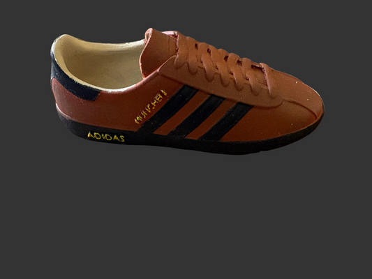 adidas munich model