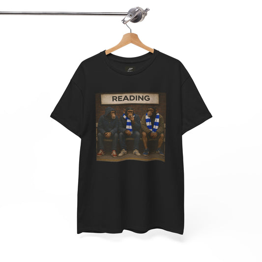 Reading FC Scarf and Hoodie Bench Trio terrace t-shirt in black - On The Terrace casual wear
